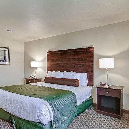 Cobblestone Hotel & Suites Pulaski/Green Bay Esterno foto