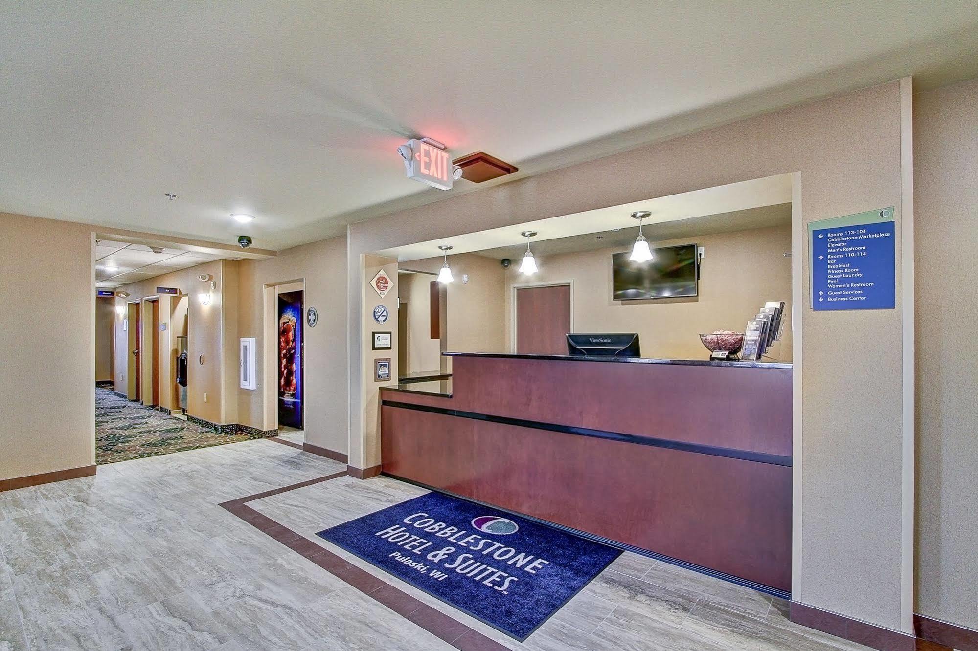 Cobblestone Hotel & Suites Pulaski/Green Bay Esterno foto
