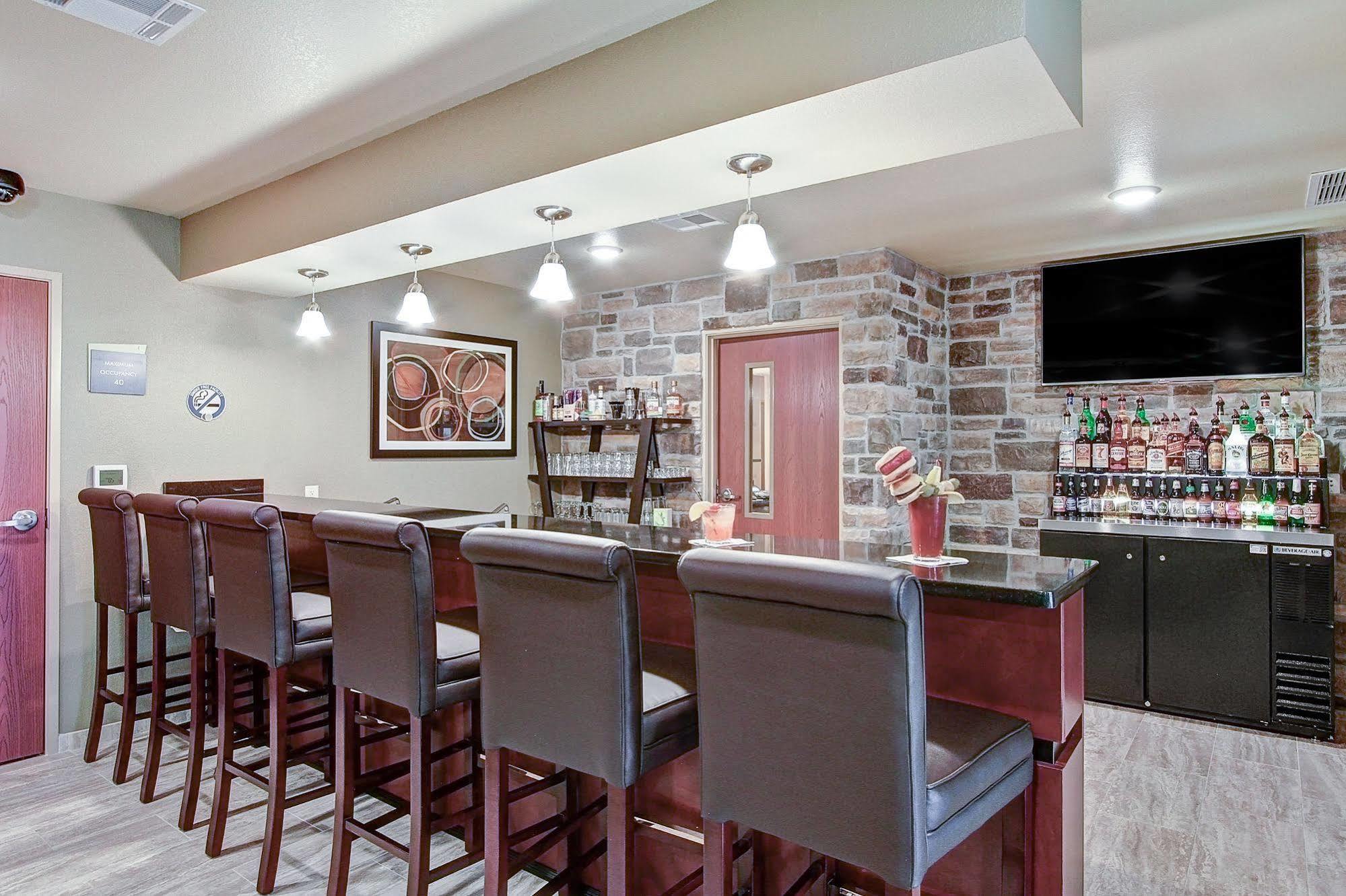 Cobblestone Hotel & Suites Pulaski/Green Bay Esterno foto