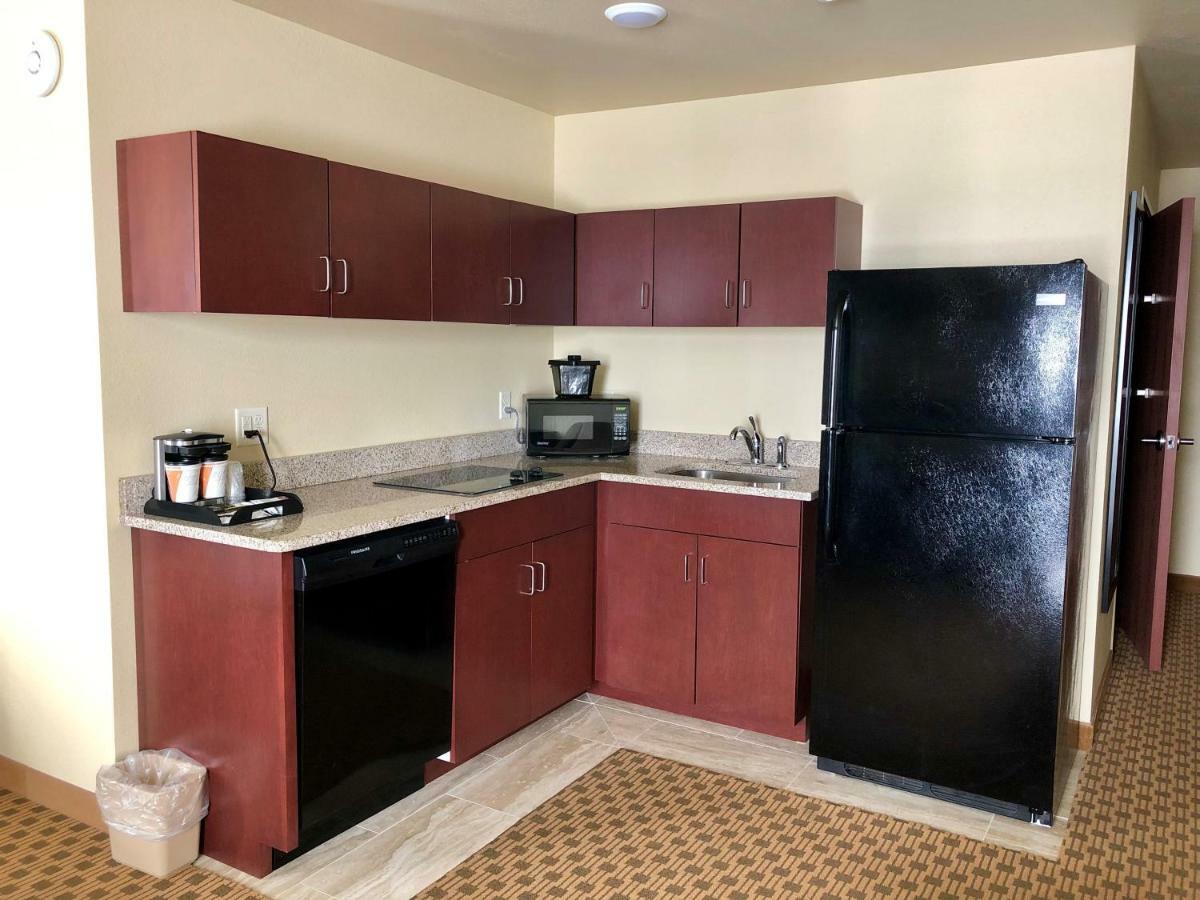 Cobblestone Hotel & Suites Pulaski/Green Bay Esterno foto